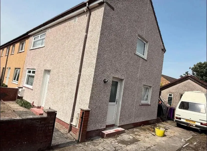 Roughcast finish on a house extension